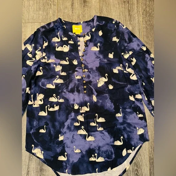 Maeve by Anthropologie Woman’s Navy Blue Swan Print Blouse - Picture 4 of 8